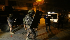 GÜNCELLEME - Adana'da suç örgütüne yönelik operasyonda 45 şüpheli gözaltına alındı