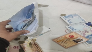 GÜNCELLEME - İzmir'de FETÖ'nün hücre evlerine yönelik operasyonda 35 şüpheli yakalandı