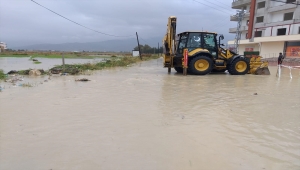 Hatay'da sağanak hayatı olumsuz etkiledi