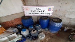 İzmir'de 600 litre kaçak içki ele geçirildi