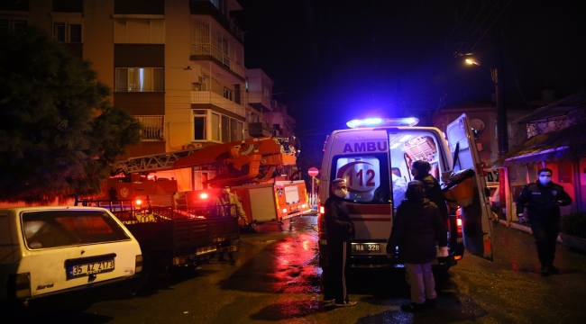 İzmir'de evde çıkan yangında anne ve bebeği yaralandı