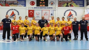Kadınlar Hentbol Süper Ligi'nde Antalya derbisi heyecanı 