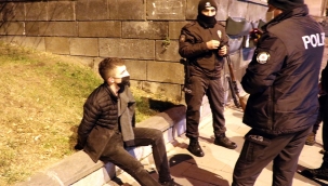 Kayseri Olay: Mezarlıkta uzun namlulu silahla gezen 15 yaşında ki 2 kişi yakalandı