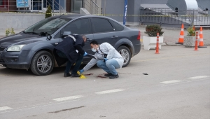 Kırıkkale'de polis merkezi önünde silahlı kavga: 1 yaralı