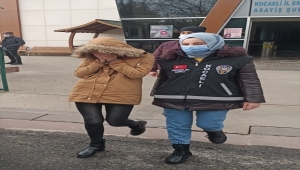 Kocaeli'de 200 bin liralık ziynet eşyasını çaldığı iddiasıyla yakalanan zanlı tutuklandı