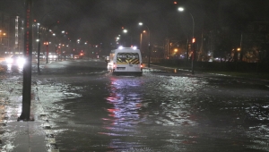 Manisa'da sağanak etkili oluyor