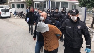 Mersin'de altın taşıyan kuyumcu kuryelerini gasbetmek isteyen 2 şüpheli tutuklandı