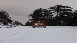 Muğla'nın yüksek kesimlerindeki kar yağışı ulaşımı olumsuz etkiliyor