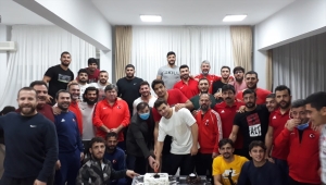 Musa Aydın, Serbest Güreş Milli Takımı'nı ziyaret etti