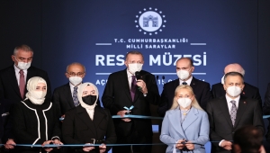 Restorasyonu tamamlanan Milli Saraylar Resim Müzesi ziyarete açıldı 