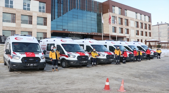 Sağlık Bakanlığınca Kastamonu'ya tahsis edilen 6 ambulans teslim edildi 