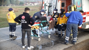 Tekirdağ'da otomobil ile minibüs çarpıştı: 1 ölü, 3 yaralı