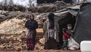 Türkiye'de toplanan bağışlar, rejimin saldırılarından kaçan Suriyelilere "dört duvar" oluyor