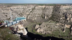 Uşak'taki Ulubey Kanyonu'na ziyaretçi ilgisi salgında da devam etti