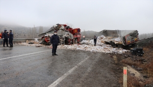 Yozgat'ta zincirleme trafik kazası: 3 ölü, 2 yaralı