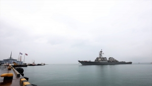 ABD savaş gemisi tatbikat için Gürcistan'da