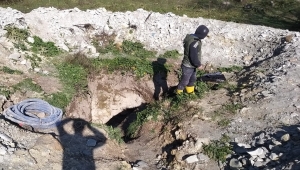 Avcılar'da tarihi eser arayan iki kişi yakalandı