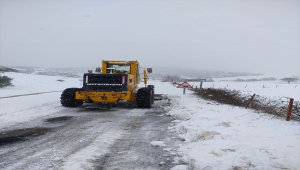 Balıkesir'de 57 mahalle yolu, kar nedeniyle ulaşıma kapandı