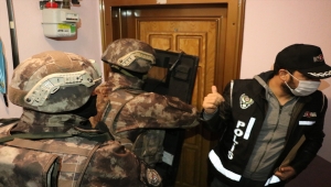 Balıkesir ve Bursa'da FETÖ operasyonunda 5 şüpheli gözaltına alındı