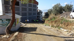 Bursa'da devrilen traktörün altında kalan kişi öldü