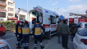 Çanakkale'de apartmanda çıkan yangında 8 kişi dumandan etkilendi