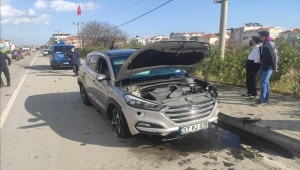 Çanakkale'de taksinin çarptığı cipteki 6 kişi yaralandı
