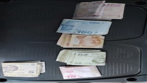 Denizli'de yardım bahanesiyle girdikleri evden 2 bin lira çalan 3 zanlı yakalandı