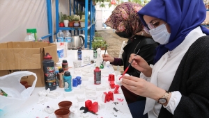 Diyarbakır'da Sevgililer Günü hediyeleri kadın eliyle hazırlandı 