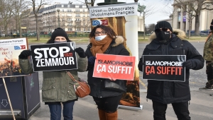 Fransa'da İslamofobi ve "ayrılıkçı" yasa tasarısı protesto edildi