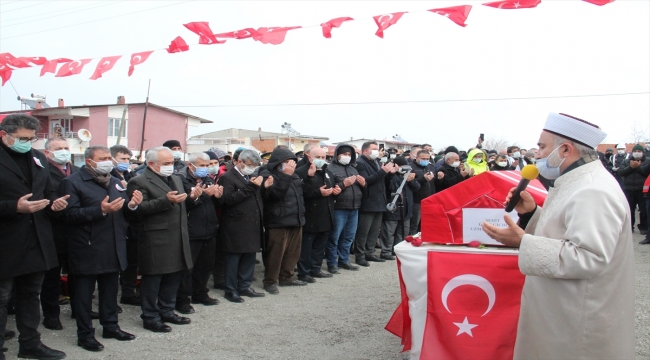 Gara'da şehit edilen Uzman Jandarma Çavuş Ümit Gıcır, Balıkesir'de son yolculuğuna uğurlandı