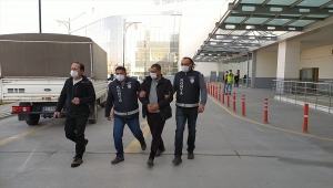 Girdiği kuyumcu dükkanından "demo" bilezikleri çalan şüpheli yakalandı 