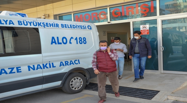 GÜNCELLEME 2 - Antalya'da baba ve oğlu tarafından darbedildiği öne sürülen engelli öldü