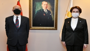 İYİ Parti Genel Başkanı Akşener, İngiltere'nin Ankara Büyükelçisi Chilcott ile görüştü
