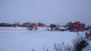 Kar yağışı Edirne ve Kırklareli'nde etkisini yitirdi, Tekirdağ'da aralıklarla devam ediyor
