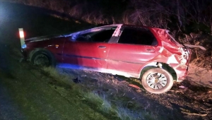 Karabük'te su kanalına devrilen otomobilin sürücüsü yaralandı