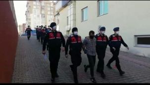 Kayseri'de baz istasyonlarından bakır tel çalan 4 şüpheli tutuklandı