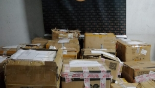 Kayseri'de kaçakçılık operasyonu: 900 bin TL'lik cep telefonu aksesuarı ele geçirildi