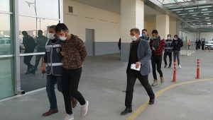 Konya'da bıçak zoruyla vatandaşları gasbeden 3 zanlı tutuklandı