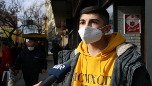 Kovid-19 aşısının henüz ulaşmadığı Kuzey Makedonya'da halk, ihtiyacından fazla aşı alanlara tepkili