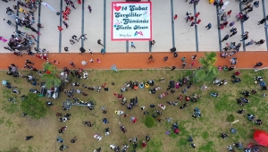 Mersin sahilinde sürpriz 14 Şubat Sevgililer Günü etkinliği