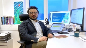 Norveç'te üniversitenin kariyer ödülünü Türk akademisyen kazandı