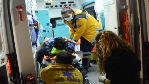 Polisten kaçmaya çalışan sürücünün tabancayla kendini yaraladığı iddia edildi