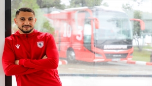 Samsunsporlu futbolcu Jugurtha Hamroun: "Hedefim şampiyon olup Süper Lig'e çıkmak"