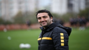 Teknik direktör Emrah Bayraktar, Adanaspor'u daha mücadeleci takım yapma hedefinde: