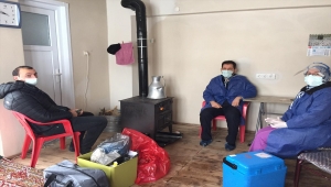 Trabzon'da zorlu kış şartlarına rağmen aşı çalışmaları aralıksız sürüyor