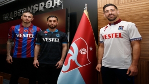 Trabzonspor, yeni transferleri için imza töreni düzenledi