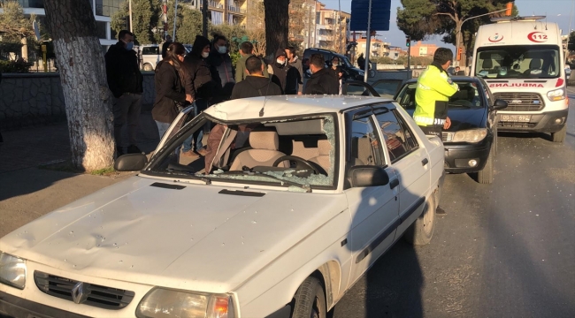Aydın'da karşıya geçmek isterken otomobilin çarptığı lise öğrencisi yaralandı
