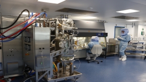 BioNTech'in Marburg'daki Kovid-19 aşısı üretim tesisinin kapıları gazetecilere açıldı