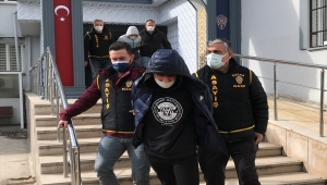 Bursa'da PTT şubesinden silahlı soygun yapan 2 şüpheli tutuklandı