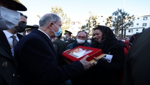 Cumhurbaşkanı Yardımcısı Oktay, Bitlis şehitlerinin cenaze törenine katıldı